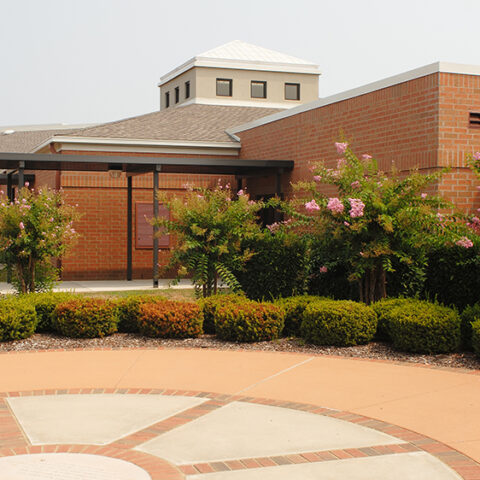 North Boulevard Church of Christ – Murfreesboro, Tennessee